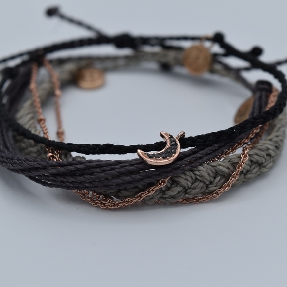 Pura Vida Jewelry - Pura Vida Slightly Worn